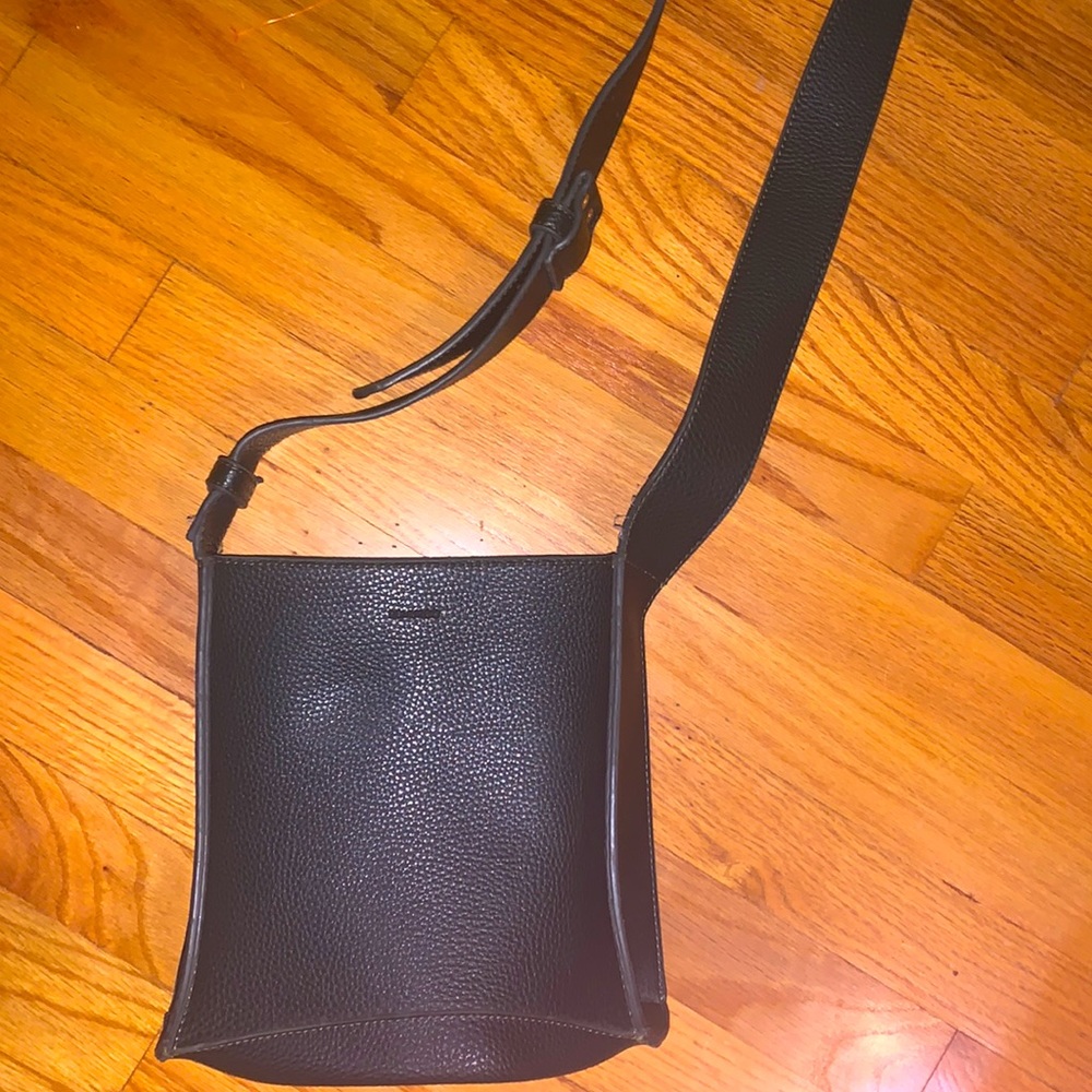 REMI/REID DARK GREEN LEATHER CROSSBODY♥️♥️♥️